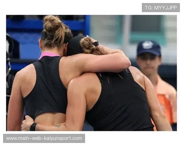 这合影像极了电影海报！贝克汉姆×萨巴伦卡组合谁不爱？，贝克汉姆巴塞罗那