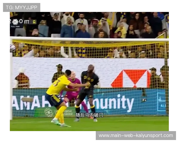 C罗回追断球成功,利雅得胜利防守也硬,c罗被断球